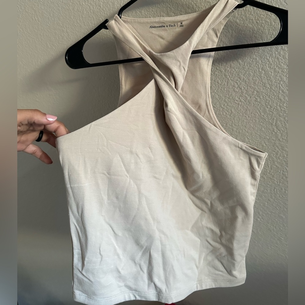 🩵 3 for $25 🩵 A&F Cotton Seamless Tan Halter Top NWOT